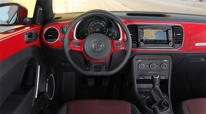 Интерьер (салон) VW Beetle 2013