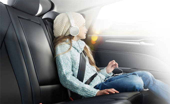 Надувные ремни безопасности пассажиров заднего ряда Форд Мондео 2015