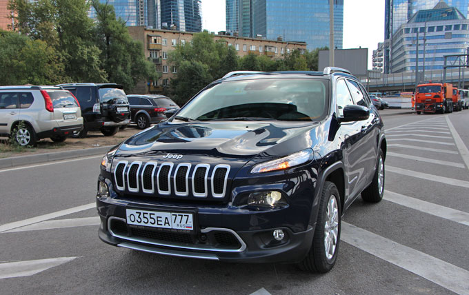 Тест-драйв Jeep Cherokee 2014 Limited в Москве