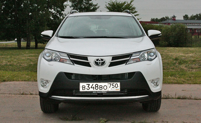 Toyota RAV4 2014 - тест-драйв в Москве